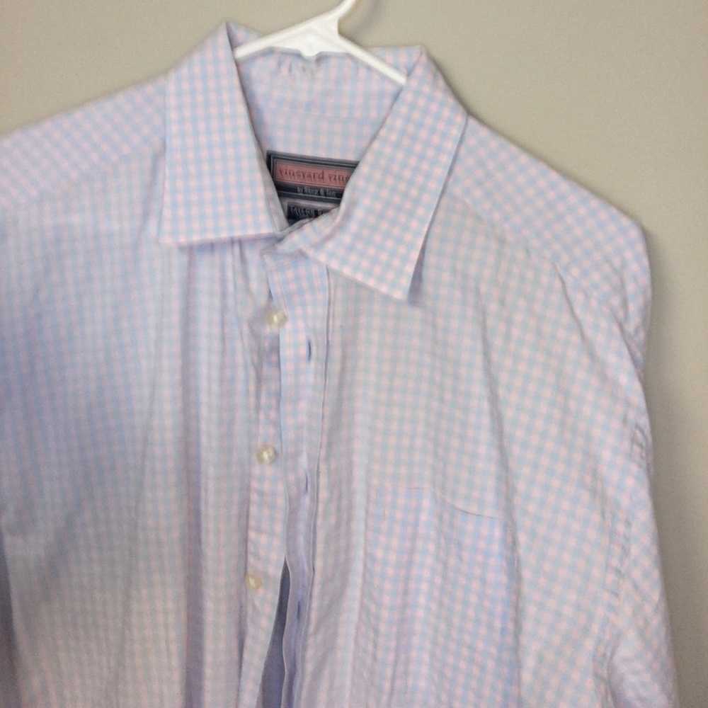 Vineyard vines button down L